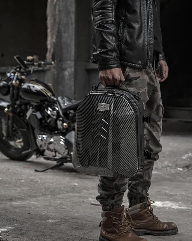 Thumbnail 6 de Grapelet borsa posteriore impermeabile per moto con capacità espandibile 24L–35L e guscio rigido ABS