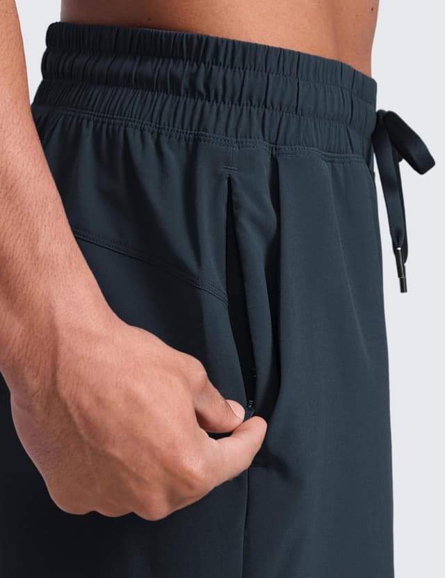 Detalle de CRZ YOGA Uomo pantaloncini sportivi da corsa ad asciugatura rapida con tasche e coulisse – True Navy, 13 cm