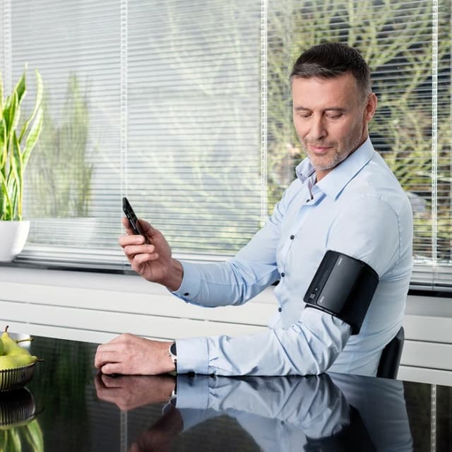 Thumbnail 3 de Omron EVOLV Blutdruckmessgerät Bluetooth