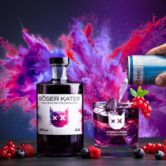 Detalle de BÖSER KATER Magic Berry Farbwechsel-Gin Geschenkset mit 2 Gläsern (0,5 l, 40% Vol.)