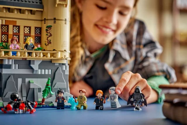 Detalle 2 de LEGO Harry Potter Schloss Hogwarts 76463