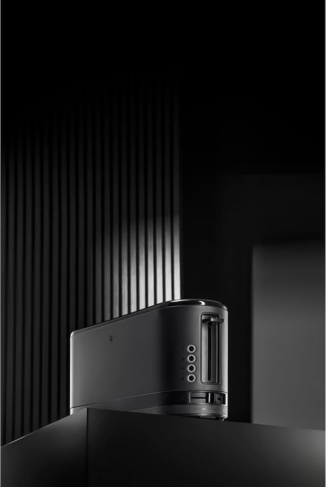 Detalle 2 de WMF WMF Küchenminis Langschlitztoaster 900 W für 2 Scheiben