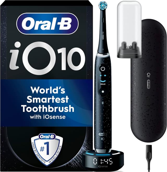 Detalle de Oral-B iO10 electric toothbrush (Cosmic Black) with 7 modes, iO Sense guidance and charging travel case