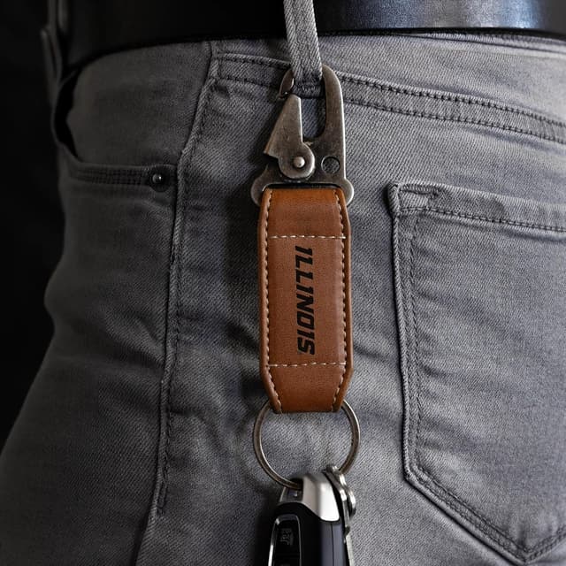 Detalle 2 de Rico Industries NCAA Laser Engraved Carabiner Keychain