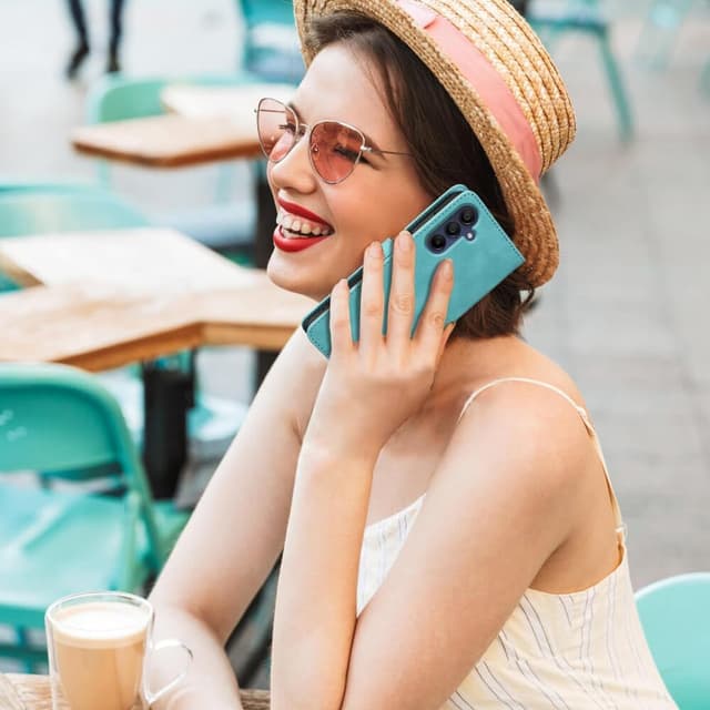 Detalle de GOTOURED Handyhülle für Samsung Galaxy A16 mit Klappfunktion, RFID-Blockierung, Kartenfächern, Magnetverschluss, Tragegurt und Ständer (Grün)