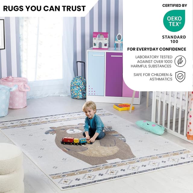 Detalle de Livabliss Bear Washable Kids Rug (120x170 cm) – machine washable animal rug for bedrooms, playrooms and nurseries