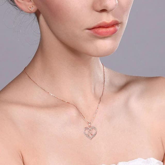 Detalle 2 de INFUSEU collana lettera A cuore 20 pollici