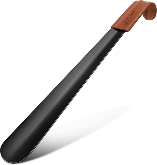 Detalle de ZOMAKE long-handled shoe horn (42cm) with leather handle