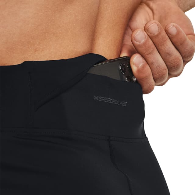 Detalle de Under Armour Everywhere mallas de hombre con tejido HeatGear y bolsillo para el móvil