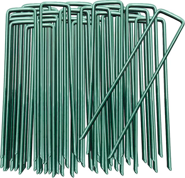 Detalle de YUNSTK 50 pcs U-shaped metal ground pegs for artificial grass and garden netting (green paint)