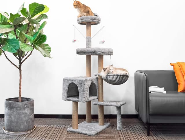 Detalle 2 de Tiragraffi per gatti 145 cm con 7 pali in sisal, 5 piattaforme e 2 nidi sospesi