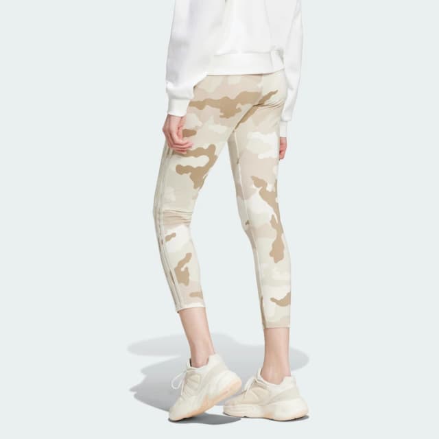 Detalle 2 de adidas Mallas 7/8 Essentials Camo Print 3 bandas