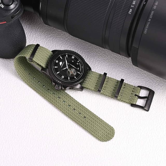 Detalle de BISONSTRAP Nylon Uhrenarmband für Herren (einteilig), 18/20/22 mm mit Edelstahl-Schnalle