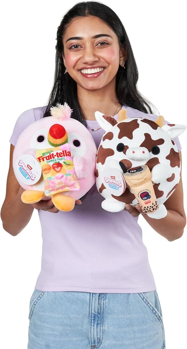 Detalle 2 de Snackles Series 2 Wave 2 Snack Swap Toucan 20 cm plush by ZURU