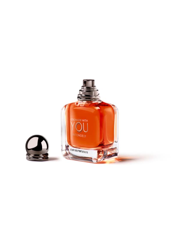 Thumbnail 6 de Giorgio Armani Eau de Parfum Stronger With You Intensely 💖