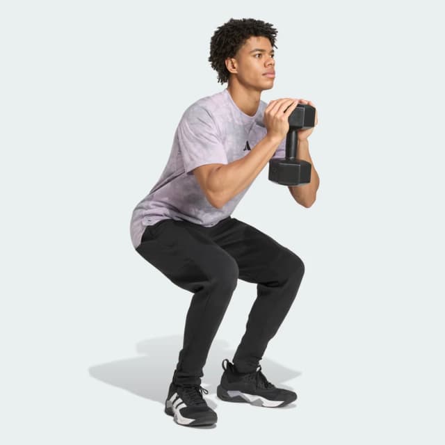 Detalle de Camiseta Adidas PrimeLift Graphic en violeta