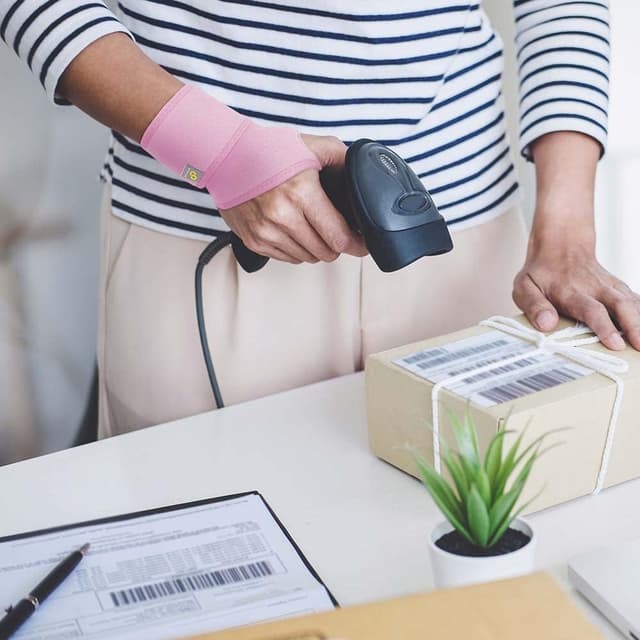 Detalle de Bracoo Tutore Polso Ortopedico WS10: polsiera regolabile per tunnel carpale e tendinite