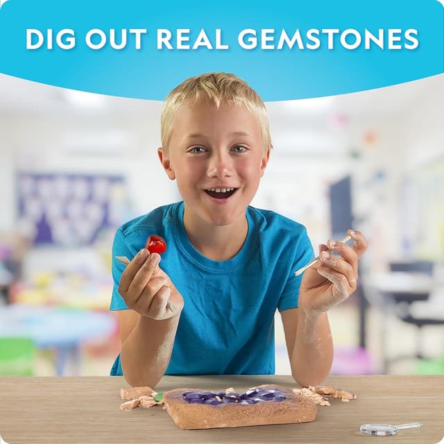 Detalle 2 de National Geographic Mega Gemstone Dig Kit — Dig Up 15 Real Gemstones and Crystals Science Kit