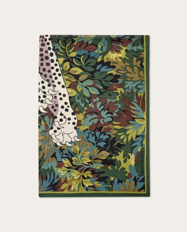 Imagen de Inoui Editions Pañuelo de lana estampado 🧣 en OfertitasTOP