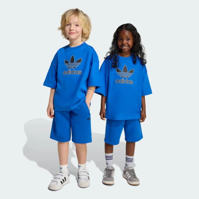 Detalle de Conjunto de camiseta corta Big Logo Execution infantil Adidas en azul