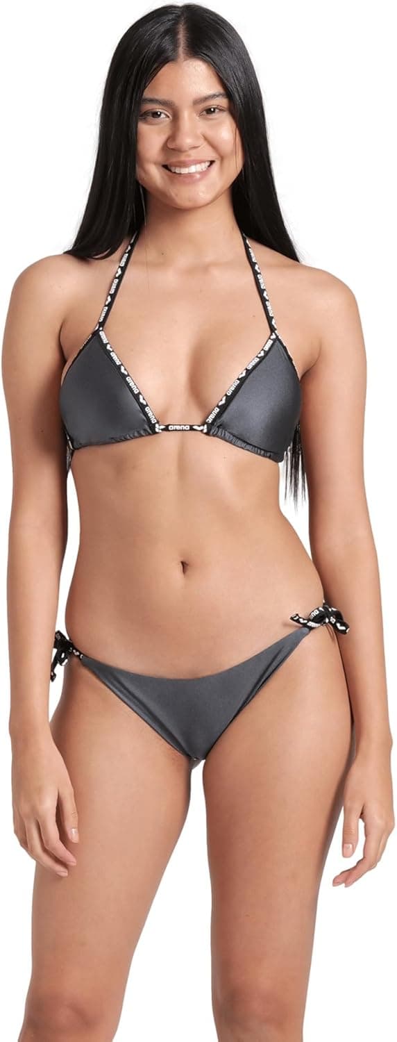 Detalle de Arena women’s solid triangle bikini with removable cups (two-piece set)
