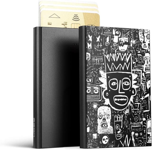 Detalle de ÖGON -DESIGNS- Automatic Aluminium Card Holder (RFID protection) – slim 1 to 6 card slider