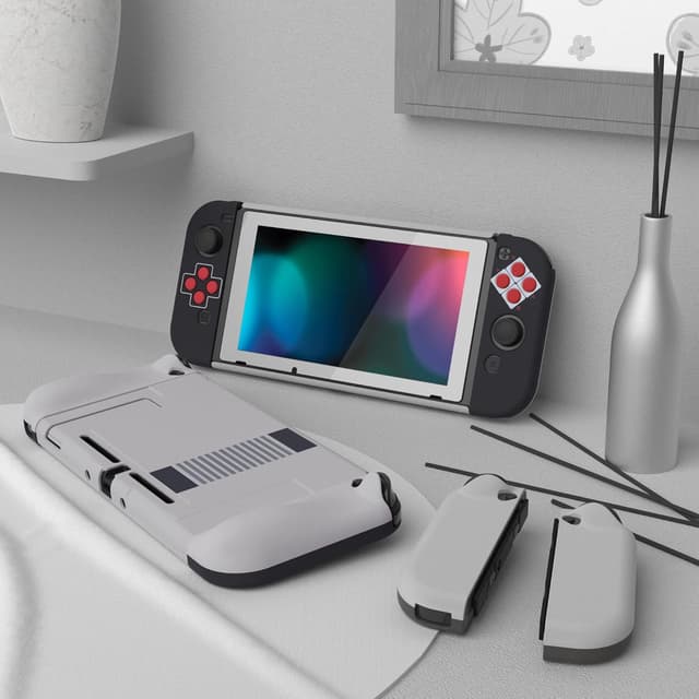 Detalle 1 de Nintendo Switch grip case, NES style