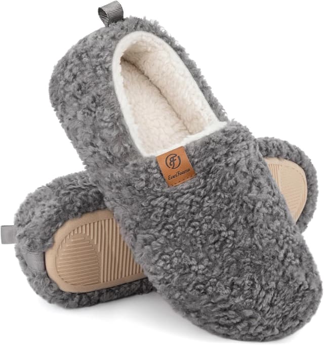 Detalle de EverFoams Women’s Fuzzy Full Slippers with Memory Foam Indoor House Shoes