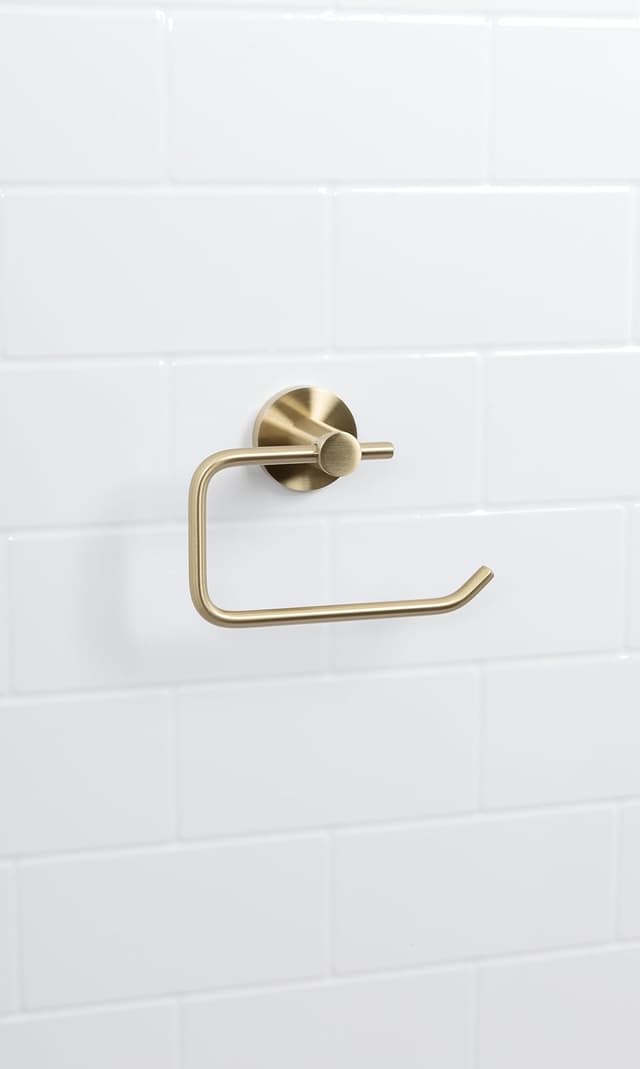 Detalle de Round Toilet Roll Holder in Brushed Brass finish