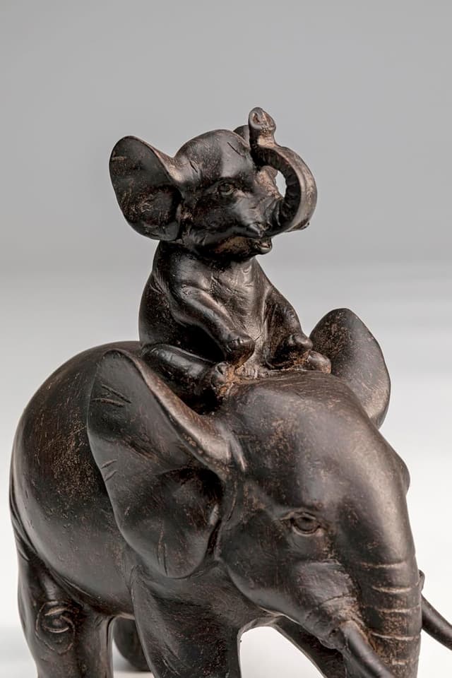 Detalle de Figura elefante Kare Design Dumbo 19 cm