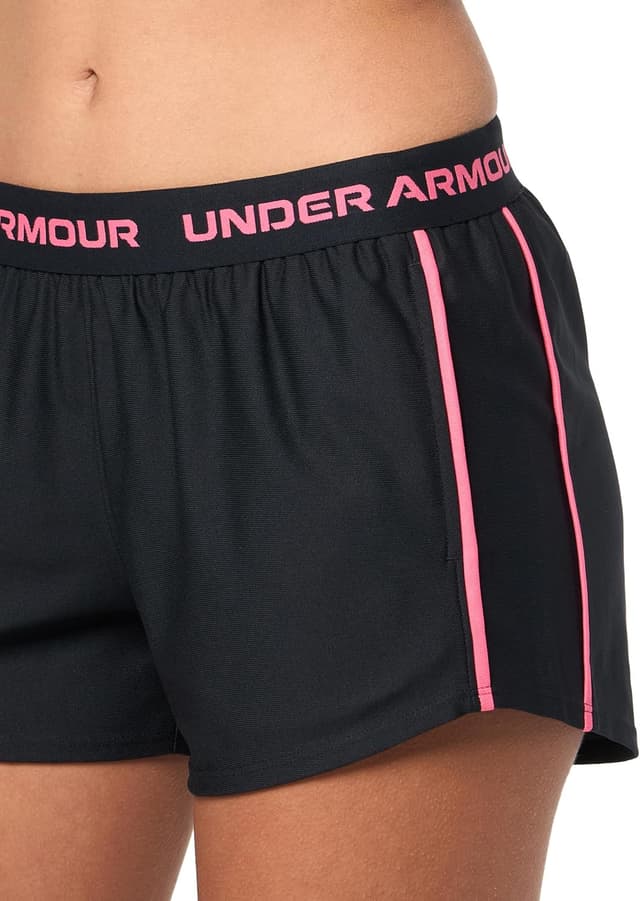 Detalle 1 de Under Armour Women’s Tech Play Up Shorts – lightweight running gym shorts with open-hand pockets