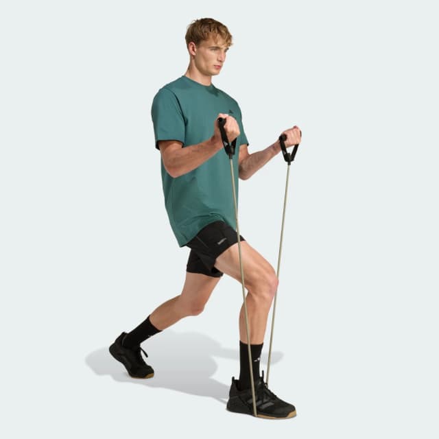 Detalle de adidas LESMILLS Globe Graphic T-Shirt en verde