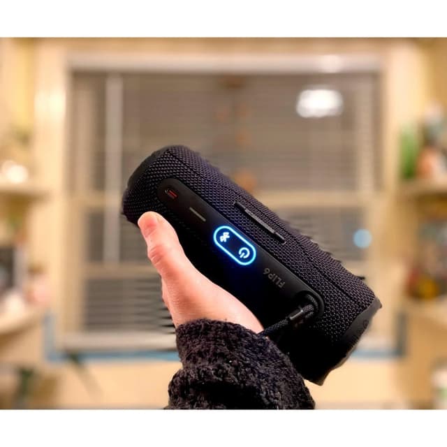 Detalle de JBL Flip 6 altavoz Bluetooth IP67 12 horas