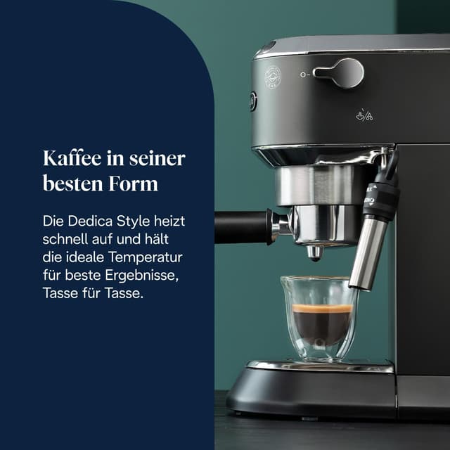 Detalle de De'Longhi Dedica Style Perfetto (EC685.BK) – kompakte Siebträgermaschine mit Milchaufschäumer, ESE-Pads & 15-Bar-Druck