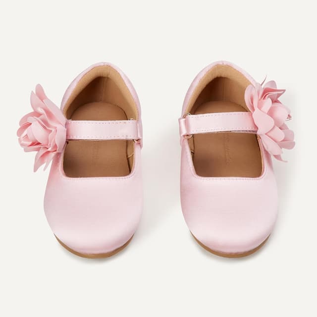 Detalle 2 de Amazon Essentials Girl’s Mary Jane Flats with adjustable strap and cushioned insole