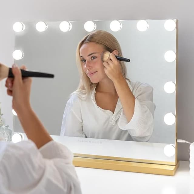 Detalle 2 de flamingueo Espejo de maquillaje con luz Kim, 15 bombillas LED, 3 modos y control táctil dorado (con aumento x5)