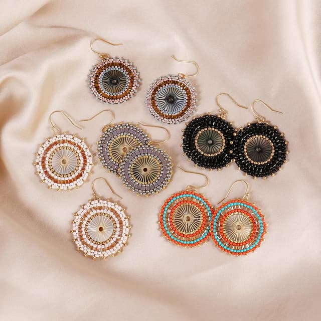 Thumbnail 6 de Bunte Perlenohrringe für Frauen – handgewebte Böhmen-Creolen mit baumelnden Perlen