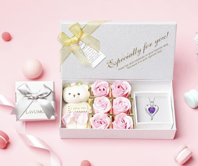 Detalle de LAVUMO Herz Kette für Damen aus 925 Sterlingsilber mit „I love you“-Gravur (Silber/Messing)