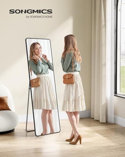 Detalle de SONGMICS LFM034B01 espejo de cuerpo entero negro tinta (150 x 40 cm) con marco de aleación y cristal templado