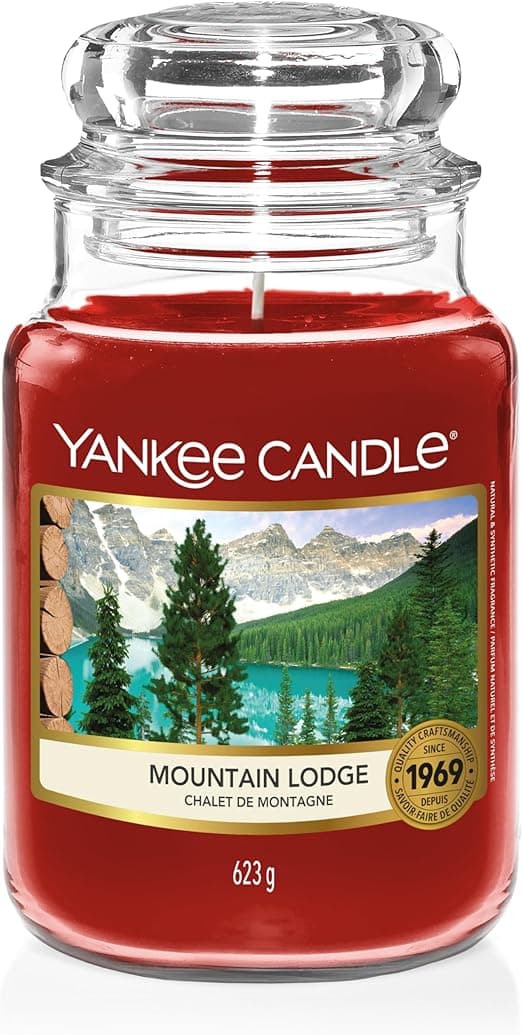 Detalle de Yankee Candle Mountain Lodge — Vela aromática tarro grande 150 h 🕯
