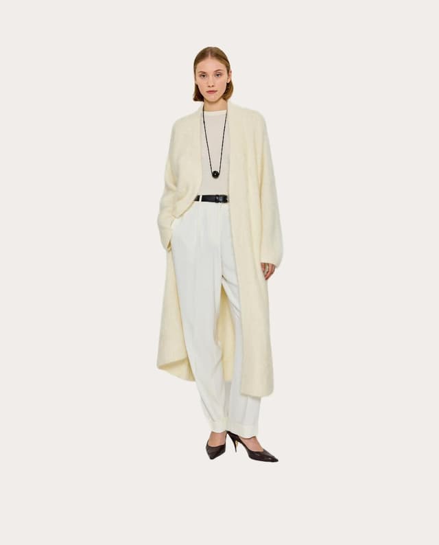 Thumbnail 2 de Arch4 Capa Montecarlo de cashmere