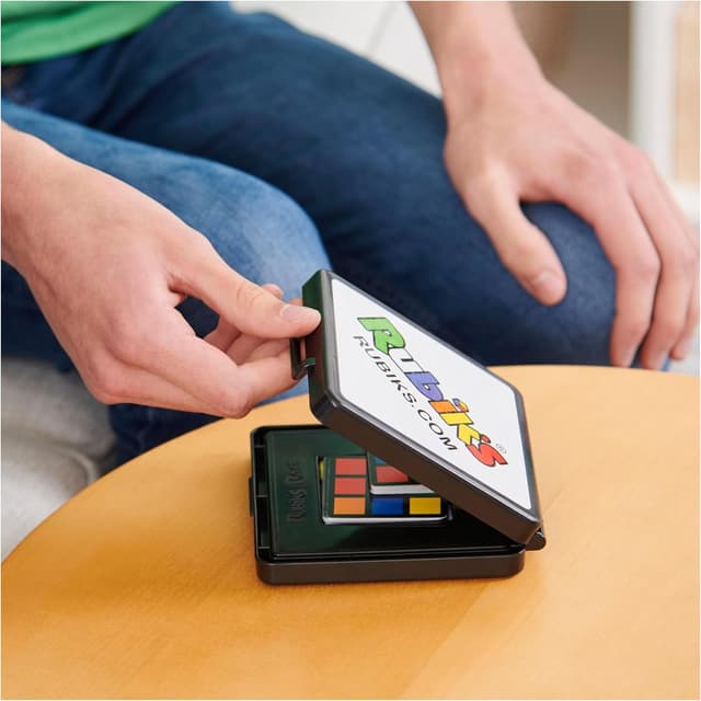 Detalle 2 de Rubik’s Cube Rubik’s Race Version Voyage – Jeu de société 3x3 à 2 joueurs, format transport