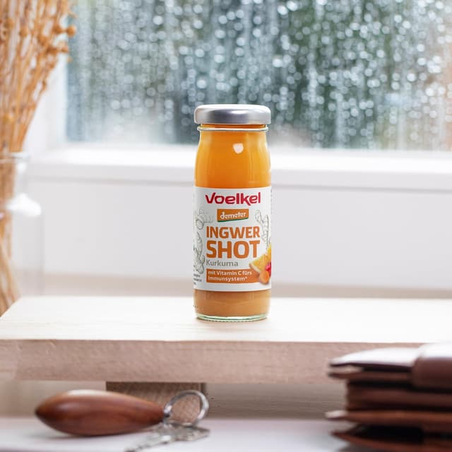 Detalle 2 de Voelkel Bio Ingwer-Kurkuma Shot mit Vitamin C (Demeter, 16er-Pack) – als Flüssig-Power für zwischendurch