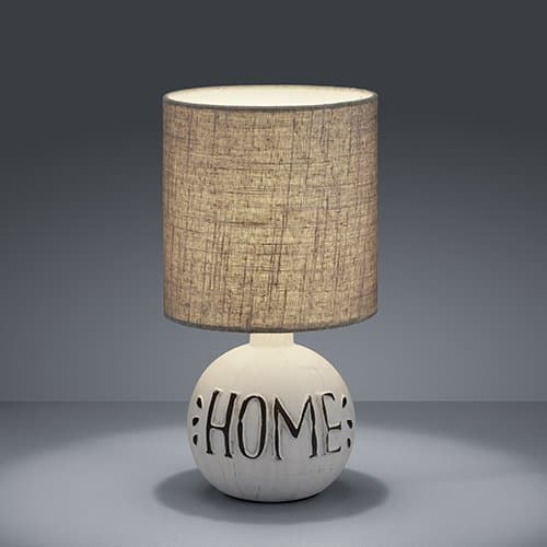 Detalle 2 de Reality Esna Sobre Mesa Blanco