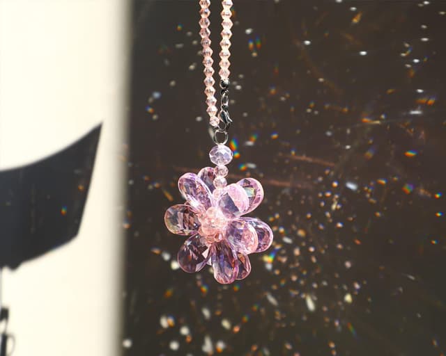 Detalle 2 de Crystal Flower Car Rear View Mirror Pendant with Pink Crystal Beads Charm Decor (Car or Home Hanging)