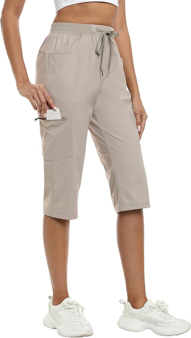 Detalle de MoFiz Women’s Capri Pants — Lightweight “Ice Cool” Cargo Capris with UPF 50+ & Zipper Pockets