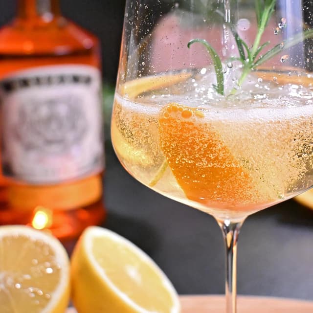 Thumbnail 2 de KAIZA 5 ORANGE GIN 0,7 l 43%