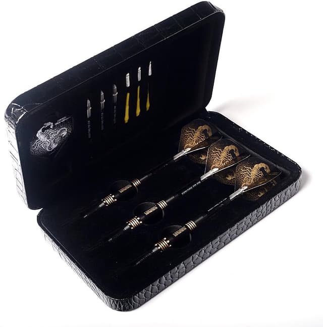 Detalle de CUESOUL Black Scorpion Deluxe Freccette con punta morbida da 16 g e custodia premium