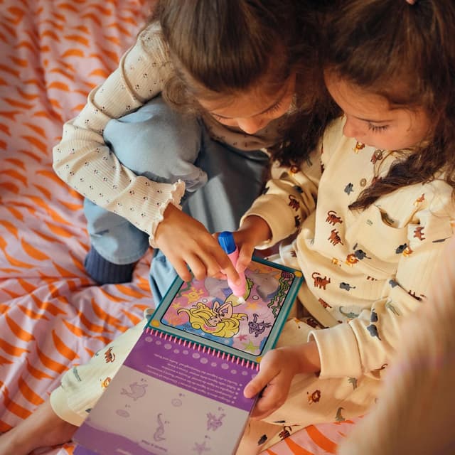 Detalle 2 de Melissa & Doug Water Wow Malbuch Tiere