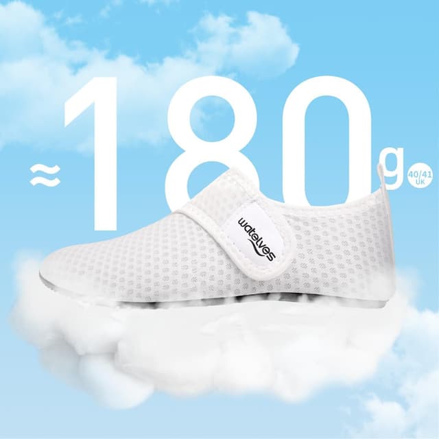 Detalle 1 de Waterproof water shoes with non-slip soles